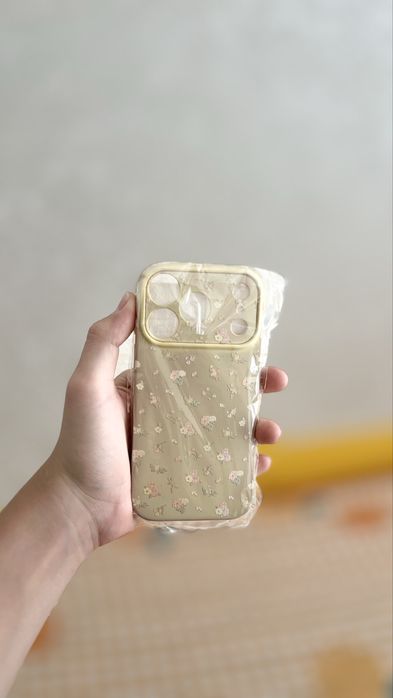 чехол на iphone 17 pro