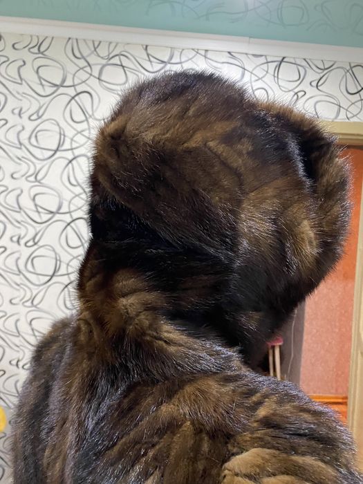 Норковая шуба с капюшоном