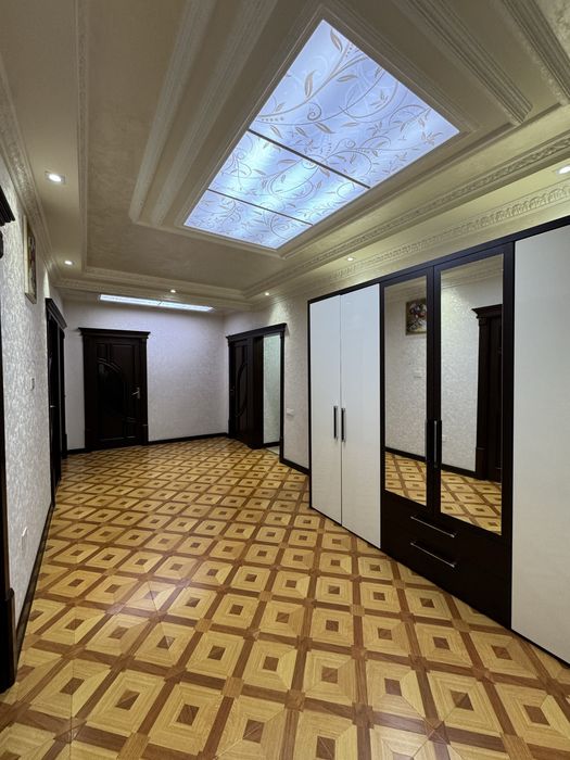 БЕРУНИЙ 4-3/4/9 Евроремонт бал: 2.20х7 обш: 105 кв.м ор: Беруний Метро