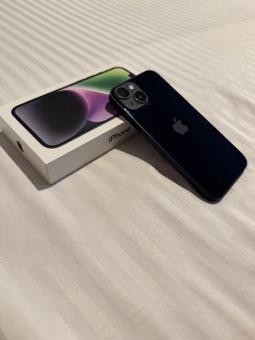 Vând iPhone 14, sanatatea bateriei este 78%, telefonul funcționează perfect.
