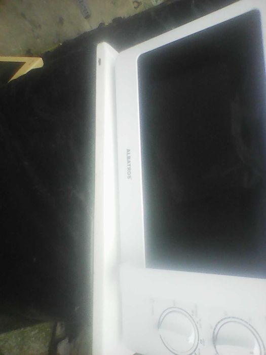 cuptor de incalzit cu microunde