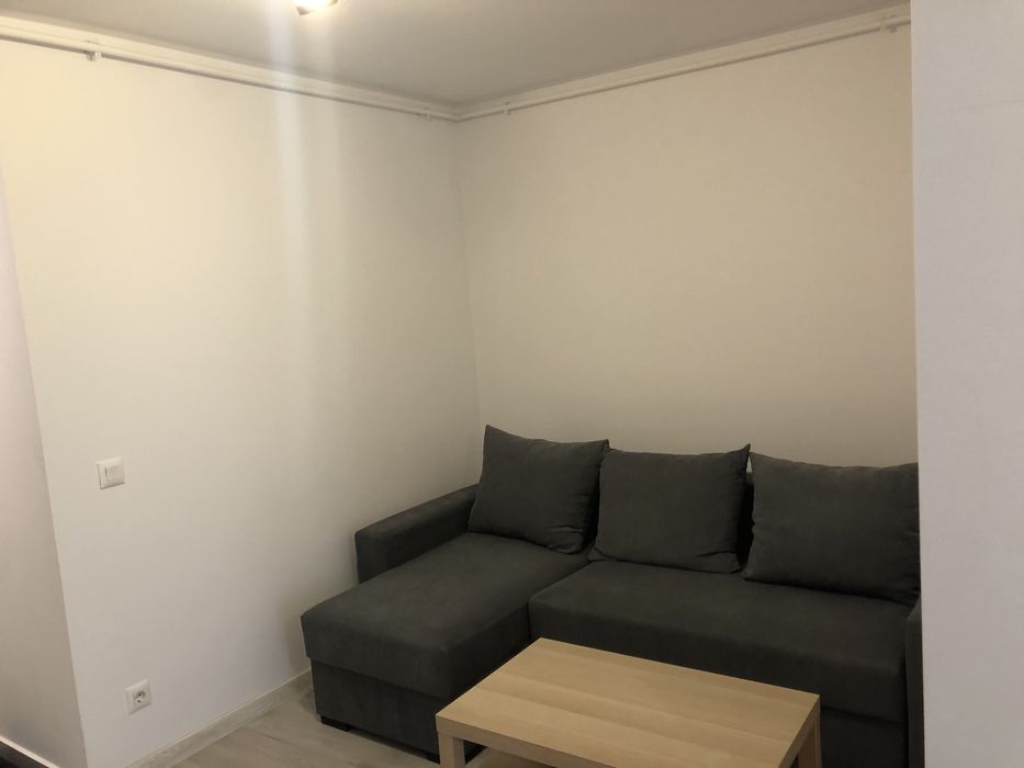 Garsoniera cu balcon hils pallady etaj 2