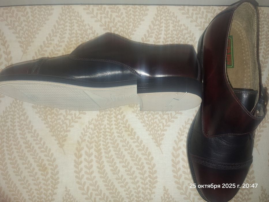 Продам мужские туфли