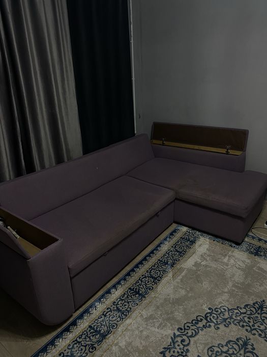 Продаю угловой диван