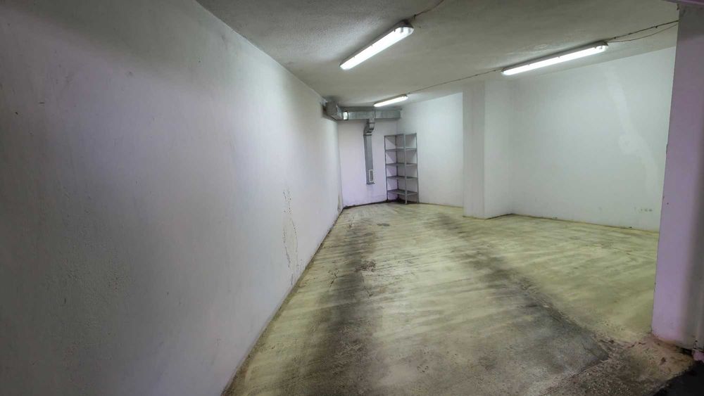 Дава се под наем Гараж / Паркомясто в София, Лозенец - 30 кв.м за 200 € - Снимка #2