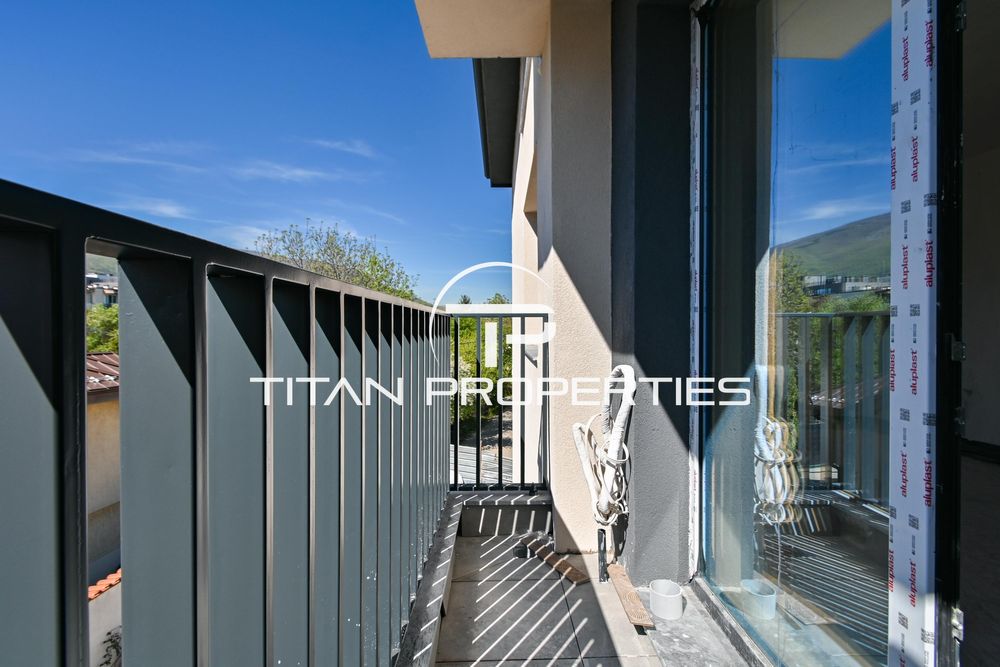 Продава се Четиристаен апартамент в София, Кръстова вада - 160 кв.м за 1212 €/кв.м - Снимка #12