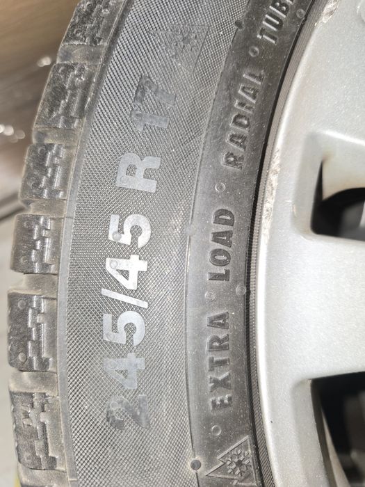 Jante 17 Mercedes e class cu anvelope Continental 245/45/R17 iarna Dot 18/16