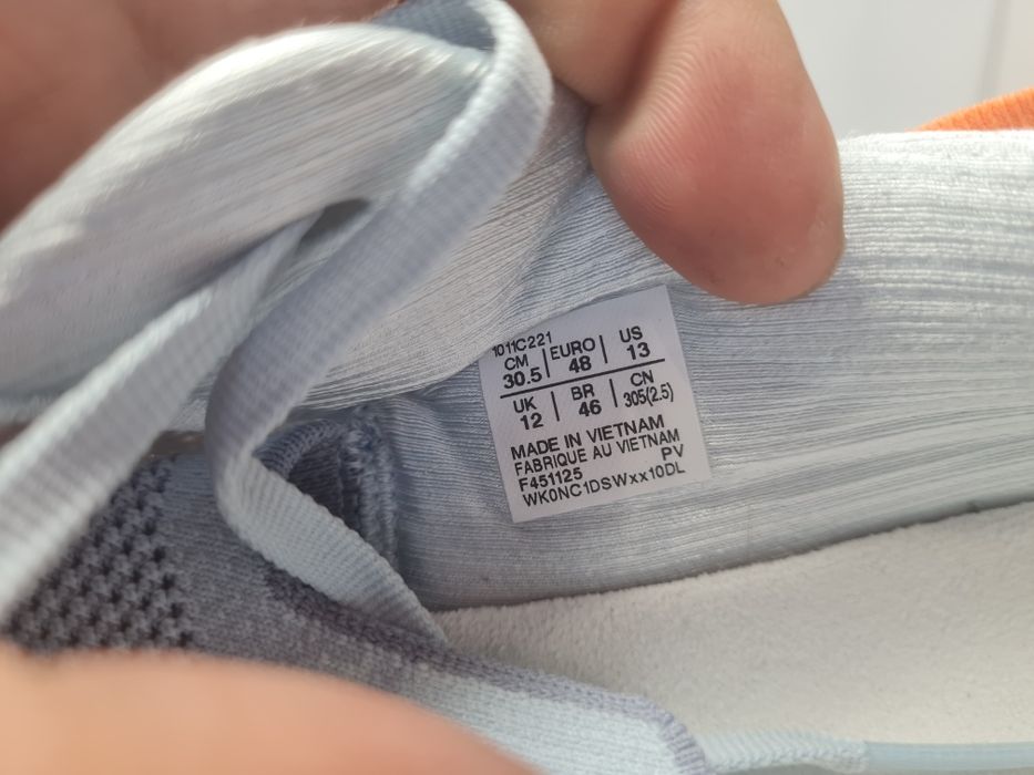 Маратонки Asics Gel-Nimbus 26

Чисто нови с кутия.

Размер 48 стелка 30.5 см.

Цена 85 евро.