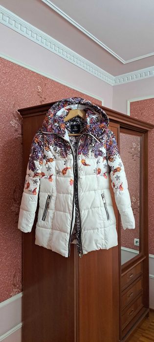 Куртка зимняя,водоотталкивающая женская.