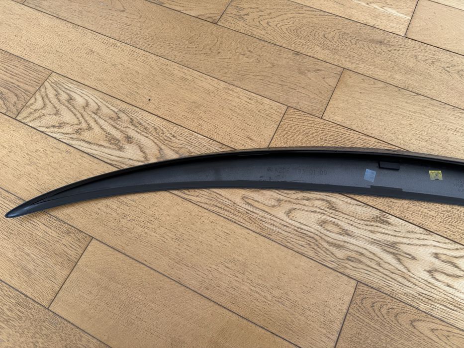 Mercedes w206 оригинален спойлер A206/7930100/992