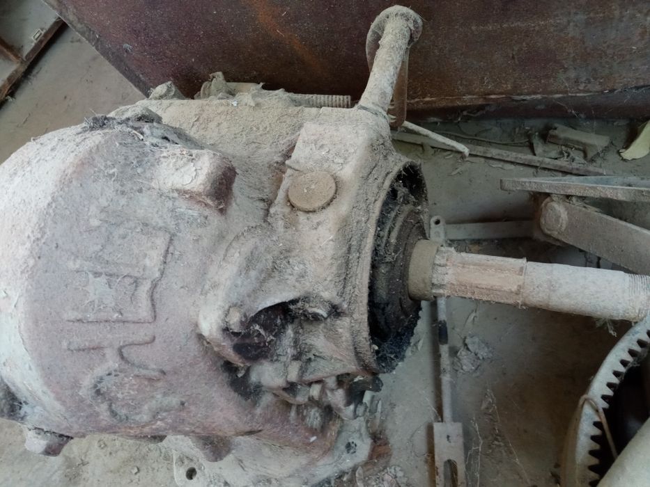 Запчасти на комбаин Енисей