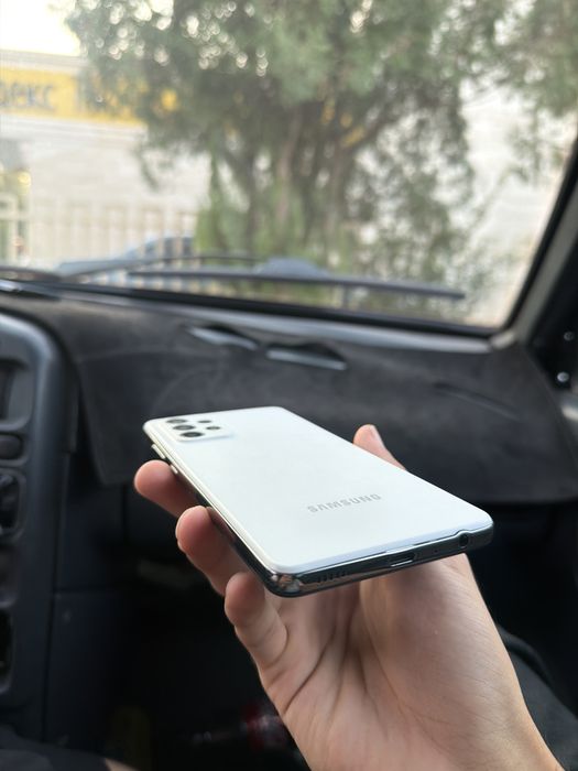 Samsung A52 128гб белый