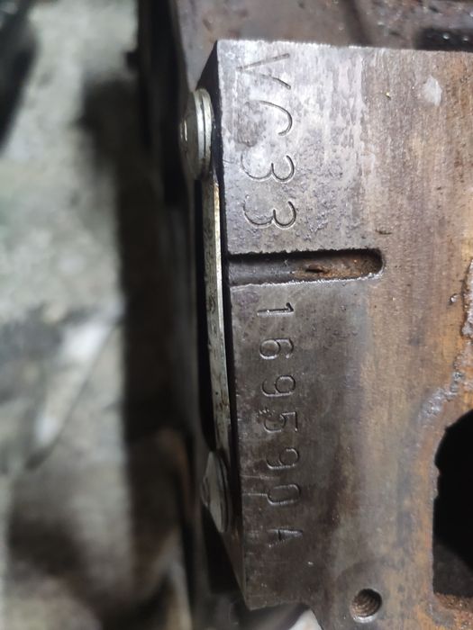 Продам блок двигателя от нисан честично