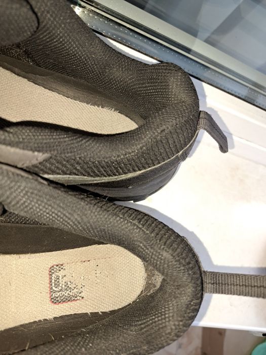 Vând pantofi sport Salomon originali nr 44