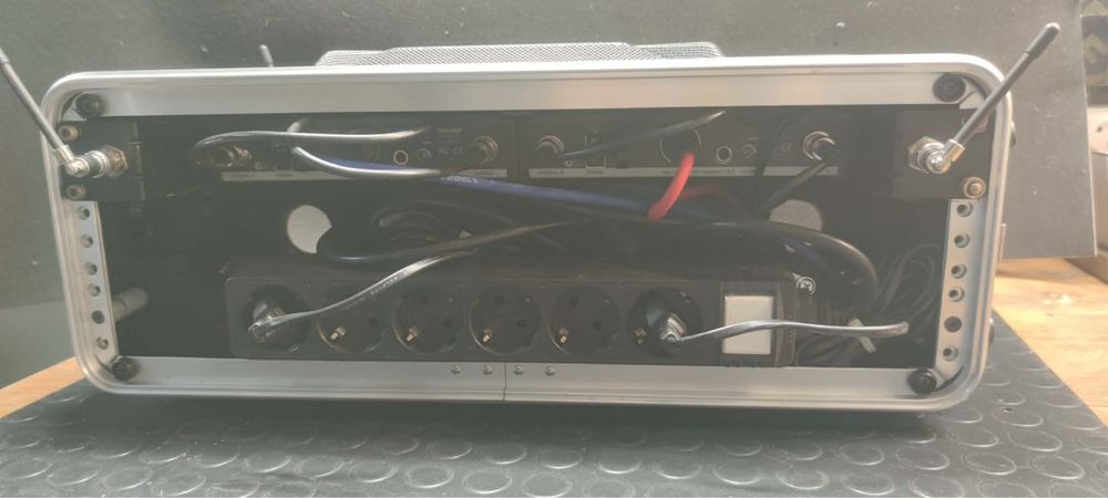 Микрофони- професионален сет 2х Shure SLX4/SLX2 SM58 (R5) в Кейс Proel