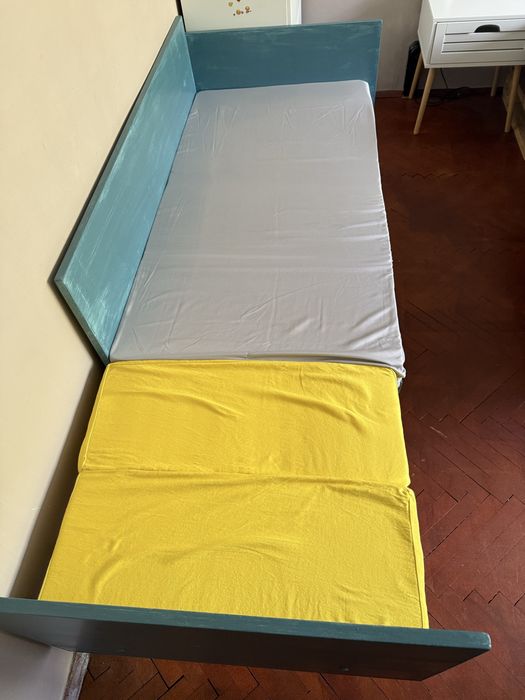 Разтегателен диван