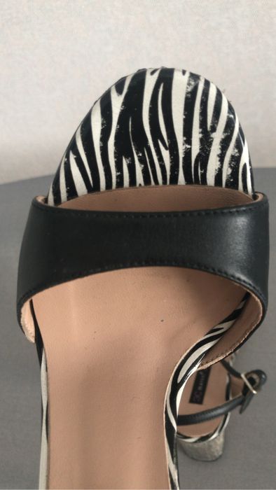 Продам итальянские босоножки