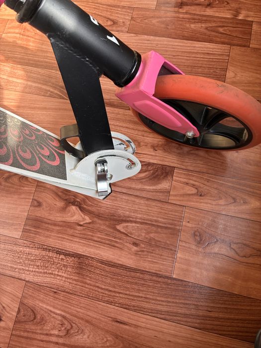 Продам самокат для девочки