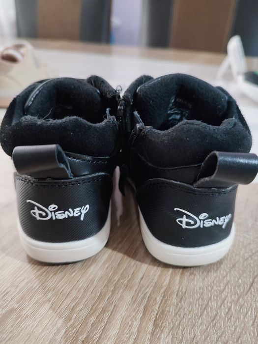 Vând ghetuțe copii Lasocki Disney mărimea 21