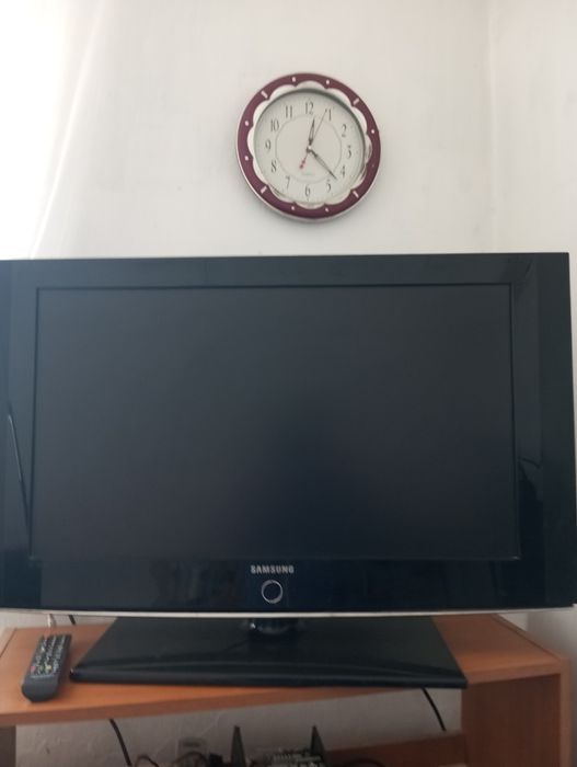 Продаю телевизор , Самсунг 32 дюйма