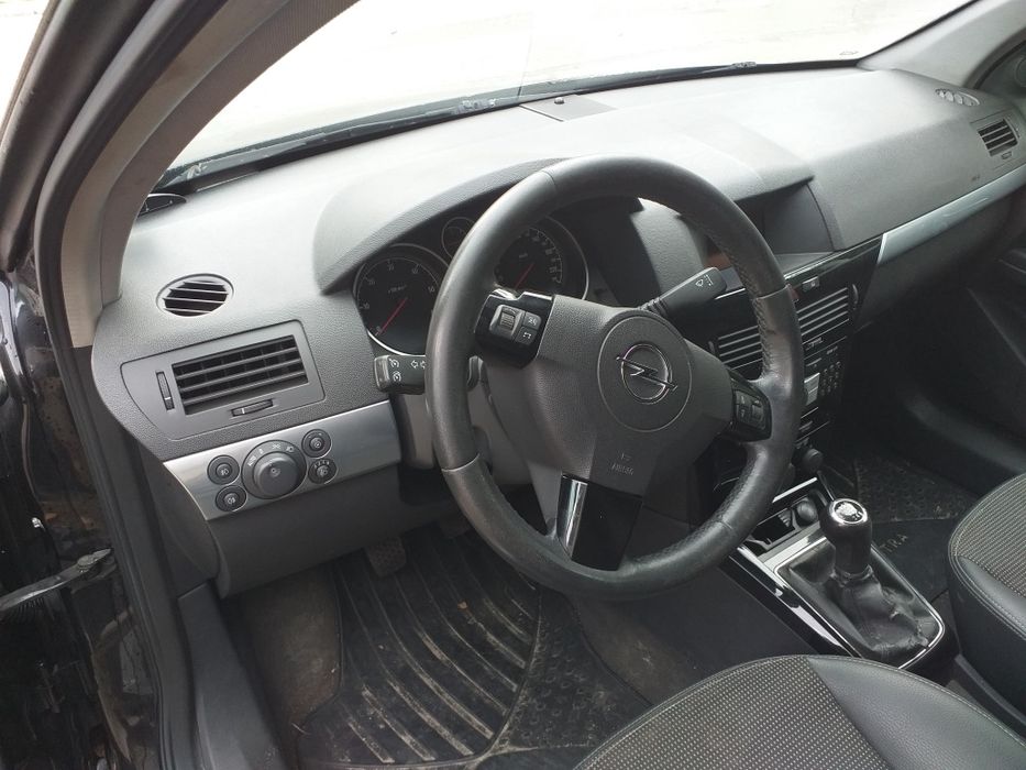 Опел Астра Н 1.9 120кс