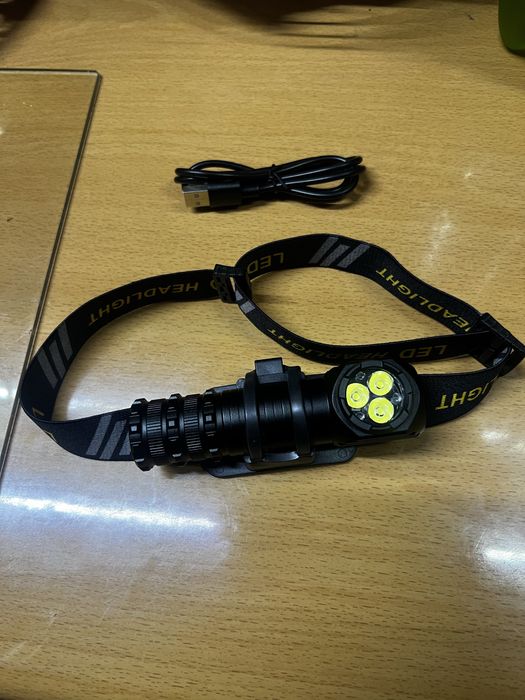 Lanterna de cap 1300 lumeni