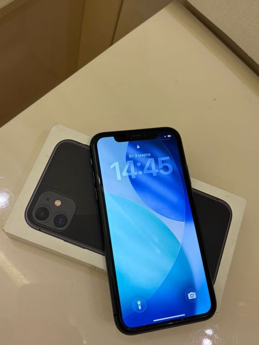 Продам срочно Айфон 11/128