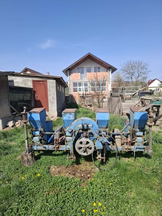 Vând semănătoare SPC 4