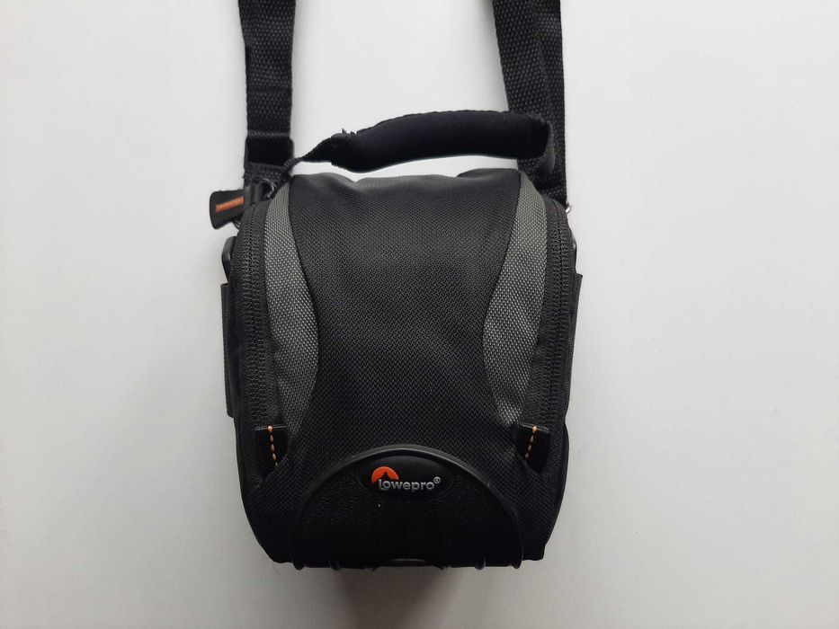 Geanta foto Lowepro Apex 100 AW, negru