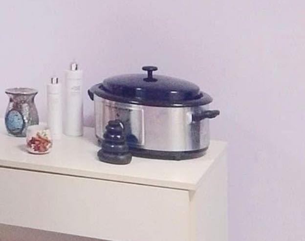 Продавам нагревател  с 40 бр вулканични камъни