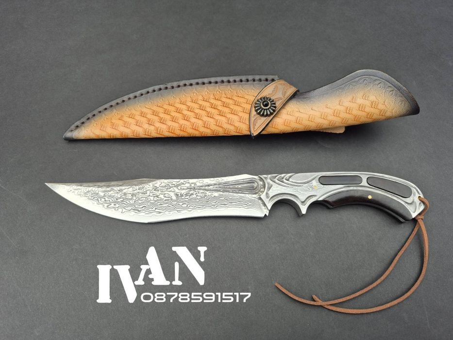 Ловен нож от дамаска стомана (96 слоя) сърцевина  VG10 с кожена кания