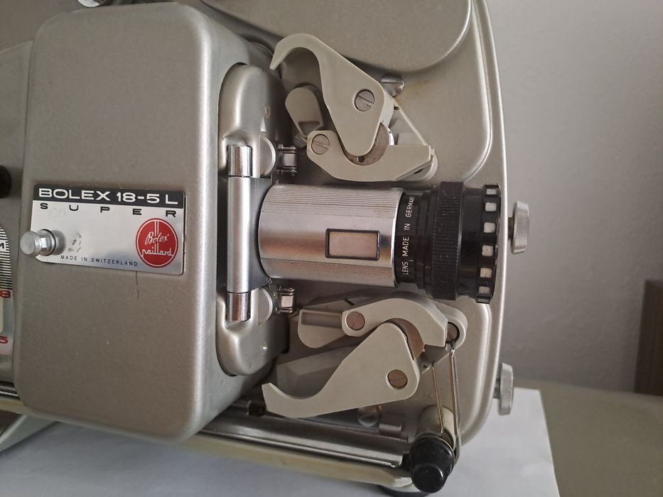 Colecție!!! Bolex Paillard- camera filmat si proiector film 8mm
