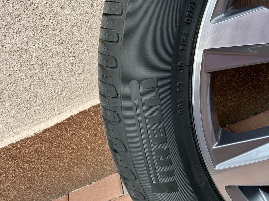 Janta Aliaj Model Soho Originala Vw Passat B8 215/55/17 Pirelli Vara