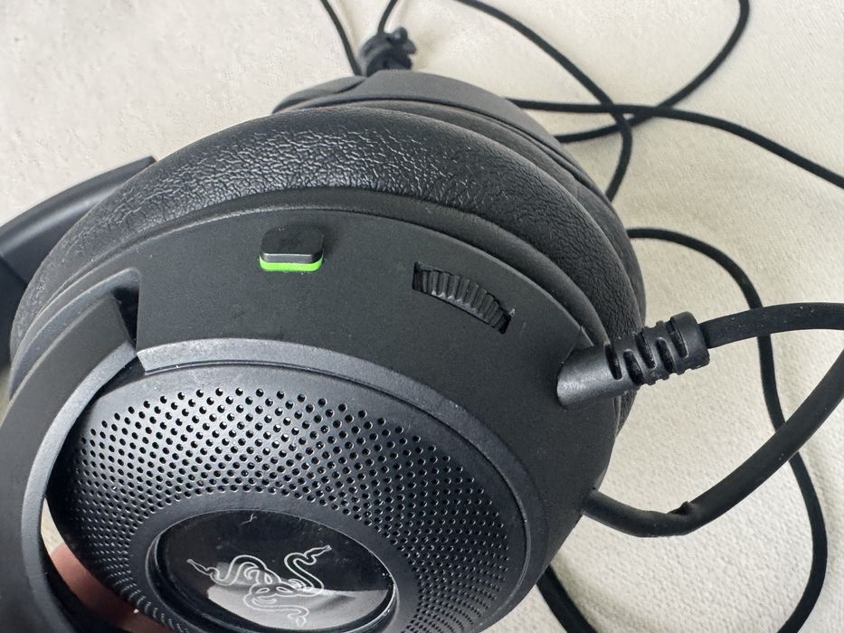 Оригинални геймърски слушалки Razer с микрофон