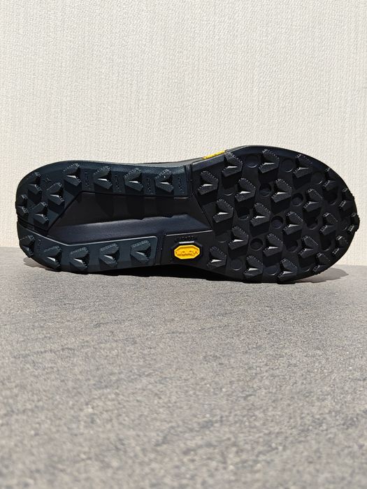 Adidași Nike ZoomX Zegama 2 originali trail cool munte