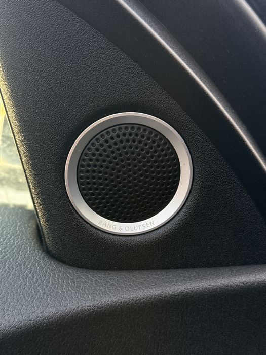 Audi a4 b8-Sline Trapa Xenon Alcantara Posibilitate RATE FiXE