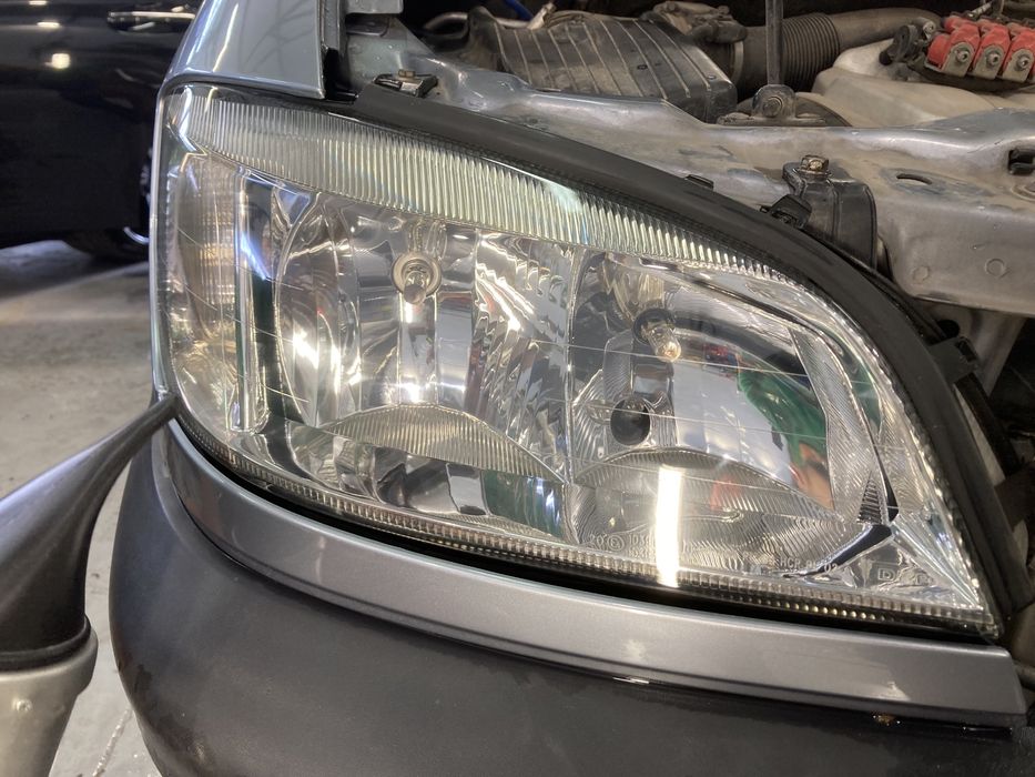 Затъмняване на автостъкла/ полиране на фарове/ монтаж на защитно фолио