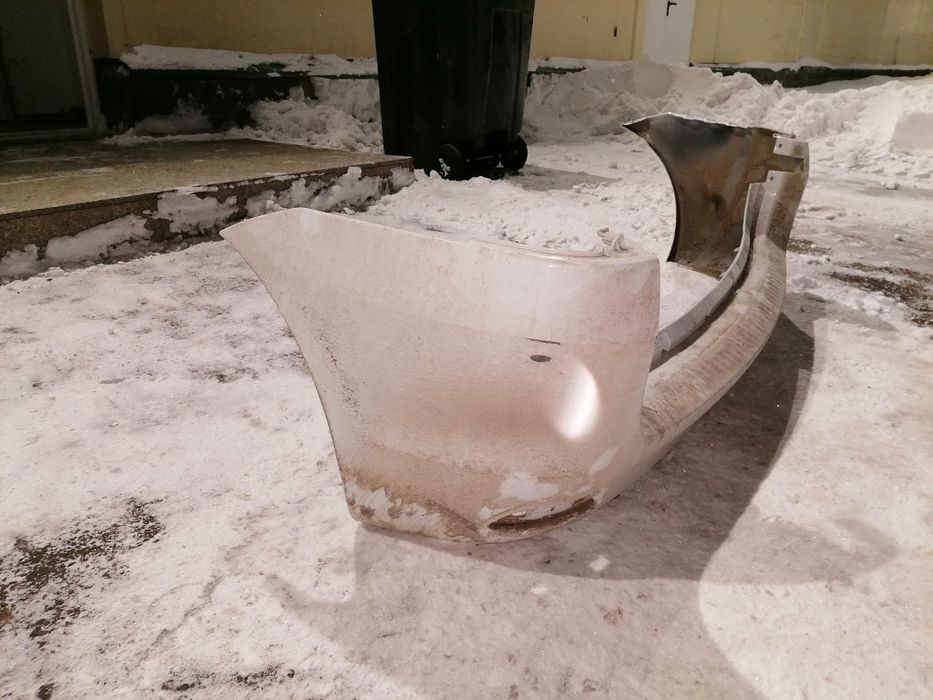 Бампер от Ларгуса