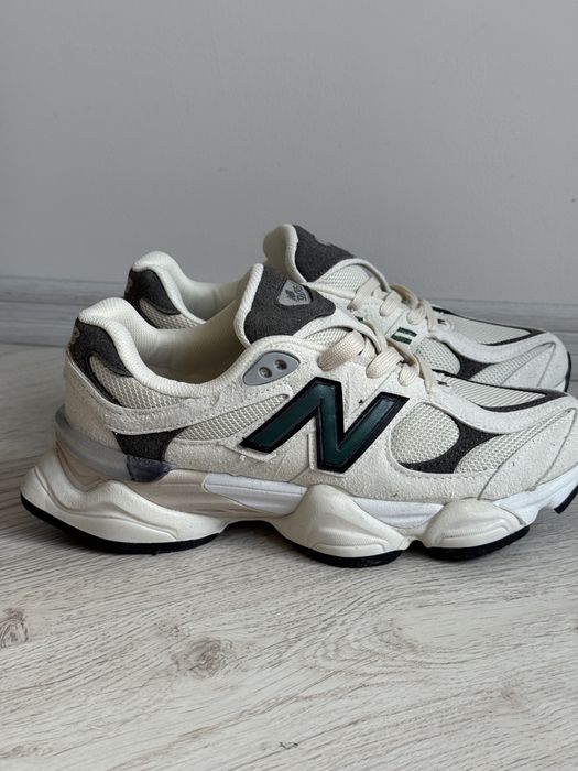 Adidasi New Balance 9060 Sea Salt Green