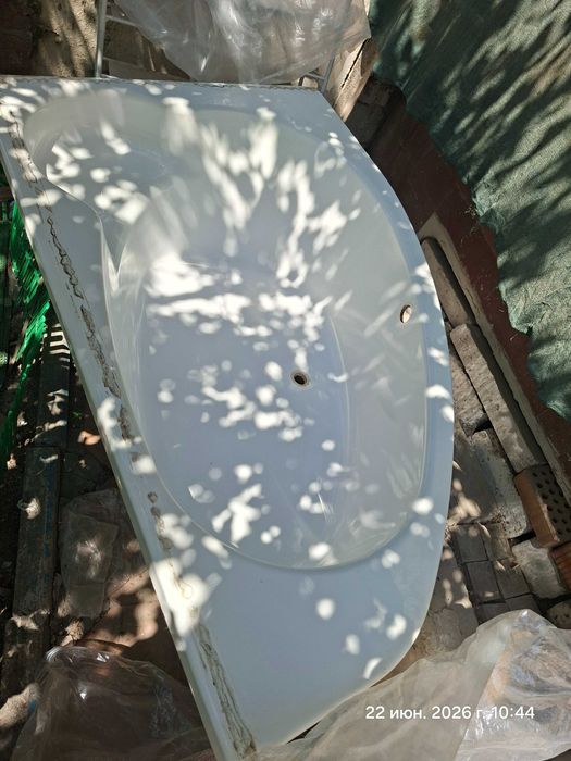 Продам ванну и раковину