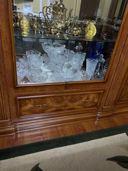 Горка для красивой посуды