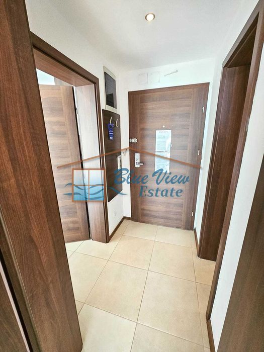 Двустаен апартамент на първа линия в Балчик