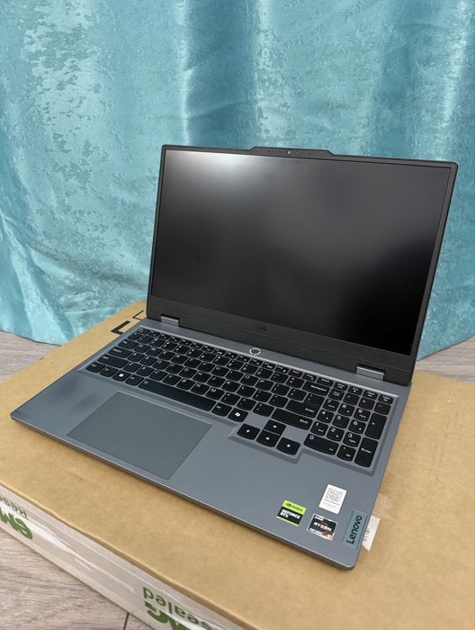 Laptop gaming Lenovo LOQ 24 GB RAM / RTX 3050 6GB / 144Hz - Garantie