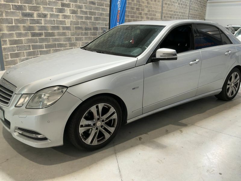 Mercedes-Benz E-Klasse E 220 CDI BlueEfficiency Avantgarde 2012