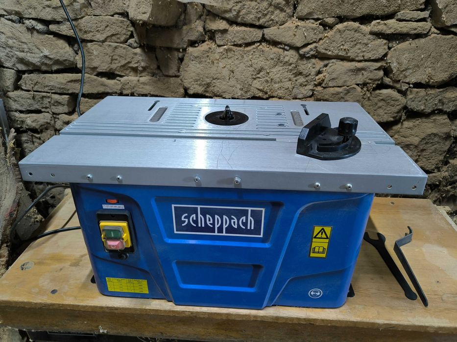 Настолна фреза 1500W Scheppach HF50
