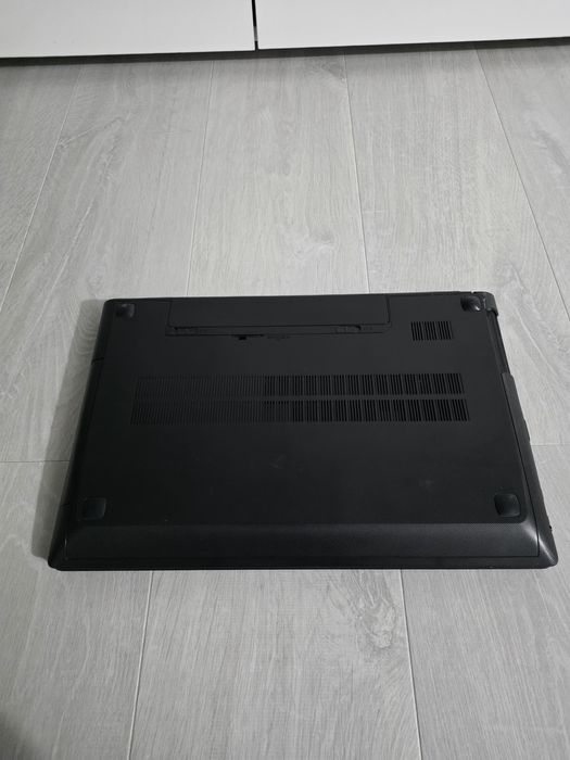 Laptop i5 gen. 4, 8 gb ram, video dedicat 2gb