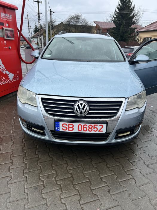 Vand passat b6 din 2006 , cititi anuntul va rog , si nu deranjati inutil ,