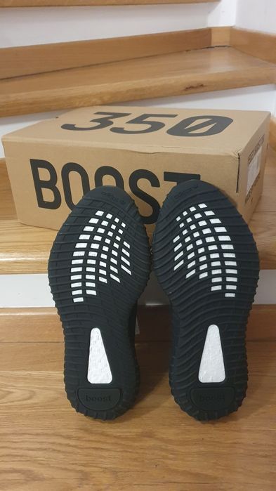 Yezzy Boost 350 V2