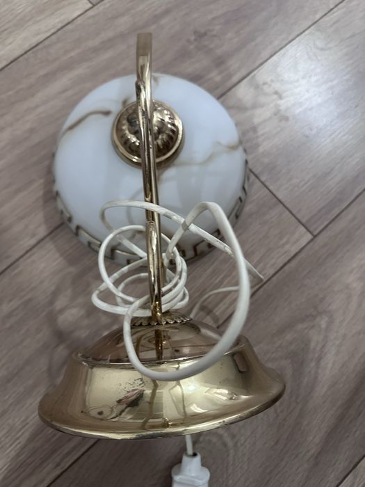 Продам бу светильник на стенный