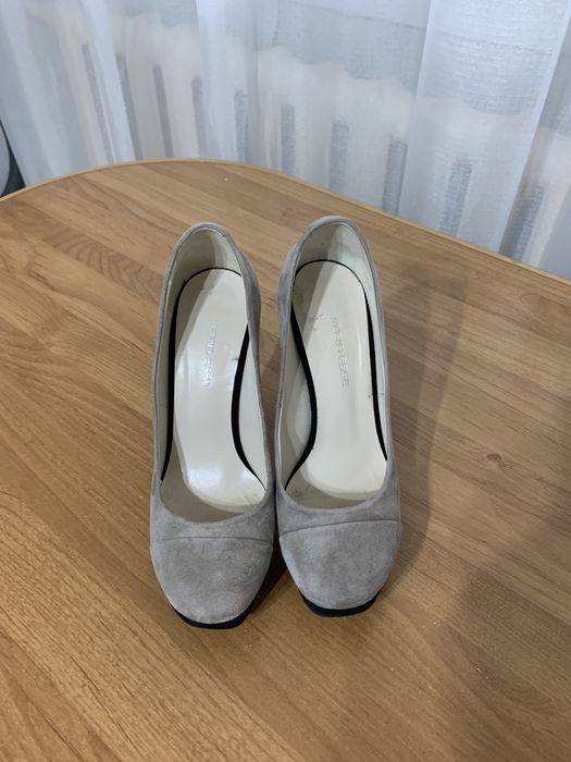 Замшевые туфли